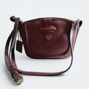 Elizabeth Claiborne Genuine Leather Camera Style Minimalist Mahogany Crossbody